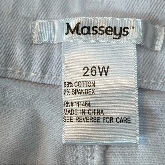 Massey Women's‎ White Jean Capris Rhinestone detail Plus sz 26W - Picture 4 of 10